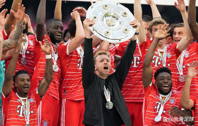 包含拜仁慕尼黑力争德甲冠军，全力备战未来比赛的词条