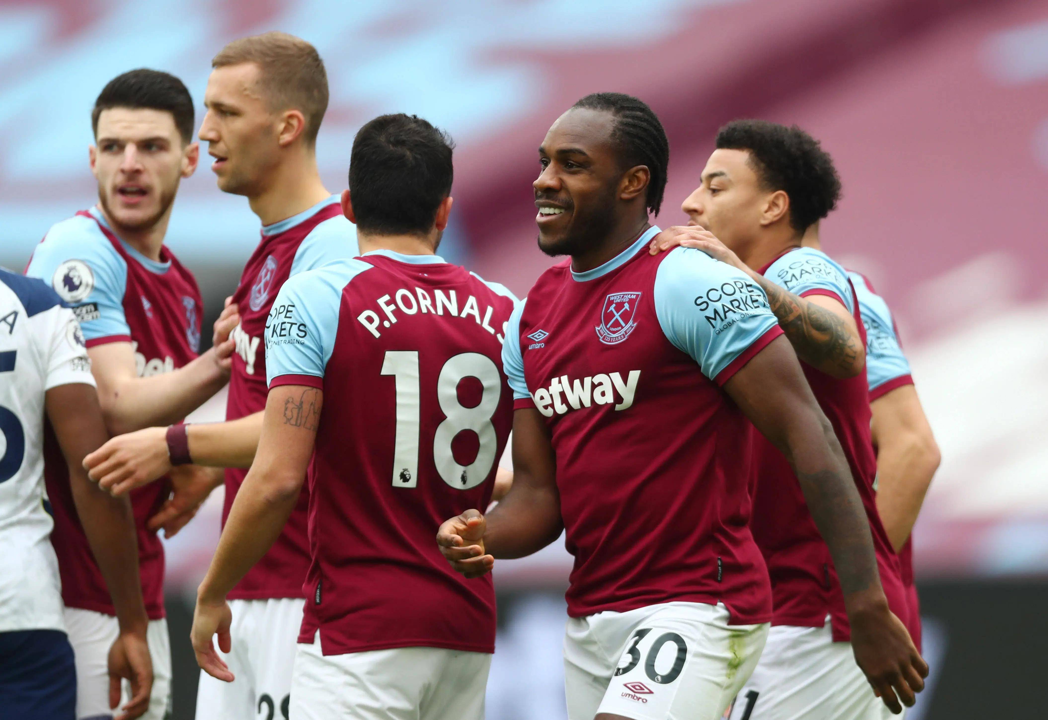 里尔球员连入两球，帮助球队轻松获胜